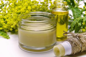 Jak ochronić skórę przed promieniowaniem UV? Porady dermatologa